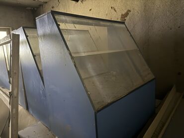 полка на кухню: Продам витрины где то штук 20. Точно не помню сколько было. По 2000