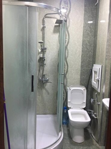 Uzunmüddətli kirayə mənzillər: Xətai metrostansiyasının yanında, Xocalı prospekti, 16 mərtəbəli — 10