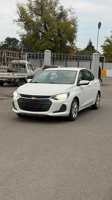 шевролет equinox: Chevrolet Onix: 2020 г., 1 л, Автомат, Бензин, Седан — 3