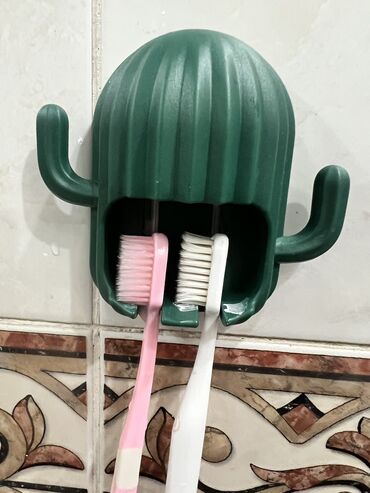 детские щетки: Подставка КАКТУС для зубных щеток. Смотрится стильно и ребёнок может