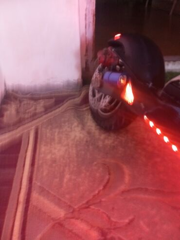 Elektrikli samokatlar: İşlənmiş Elektrik samokat 10", 501 - 750 Vt, > 45 km/s, Pulsuz çatdırılma — 3