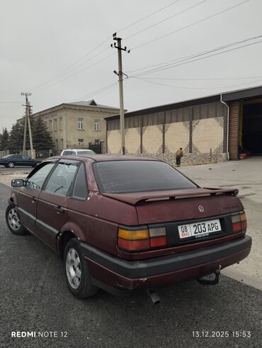 Volkswagen: Volkswagen Passat: 1988 г., 1.8 л, Механика, Газ, Седан — 3