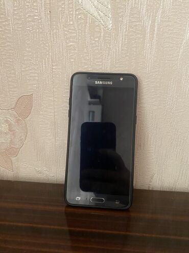 телефоны флай 4415: Samsung Galaxy J5 2016, цвет - Черный, Две SIM карты