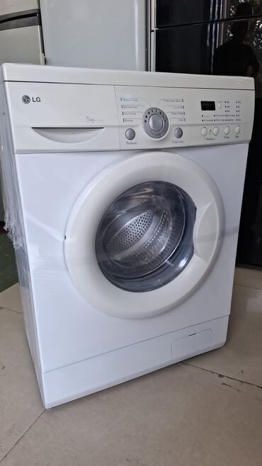 Paltaryuyan maşınlar: Paltaryuyan maşın LG, 5 kq, Avtomat