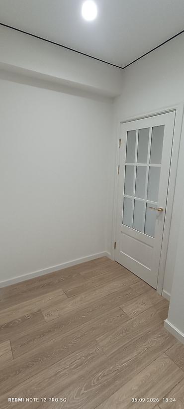 комната с подслением: 45 м², Без мебели — 2