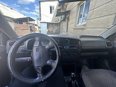 бу чехол: Volkswagen Golf: 1993 г., 1.6 л, Механика, Бензин, Хэтчбэк — 1