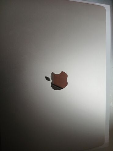 продам ноутбук бу: Ноутбук, Apple, 8 ГБ ОЗУ, Новый, Для работы, учебы, память SSD