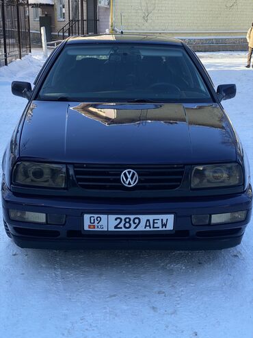 Volkswagen: Volkswagen Vento: 1998 г., 2 л, Механика, Бензин, Седан