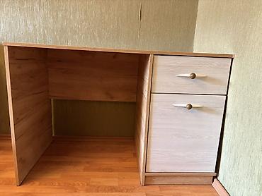 komputer setup: Düz masa, Polkasız, Siyirməli, Teksturalı laminat — 1