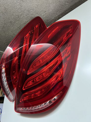 продаю бус спринтер: Комплект стоп-сигналов Mercedes-Benz 2013 г., Б/у, Оригинал