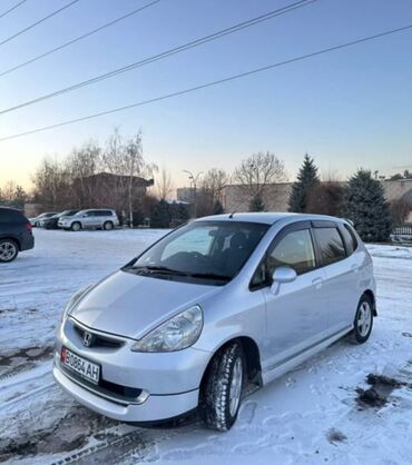 Honda: Honda Fit: 2003 г., 1.5 л, Автомат, Бензин, Хэтчбэк