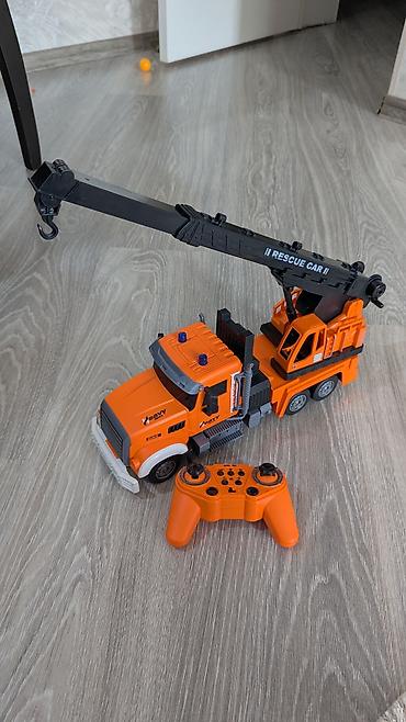 Детские электрокары: Uzaqdan idarə olunan oyuncaqlar – 2.4 GHz RC kran maşını - Model — 2