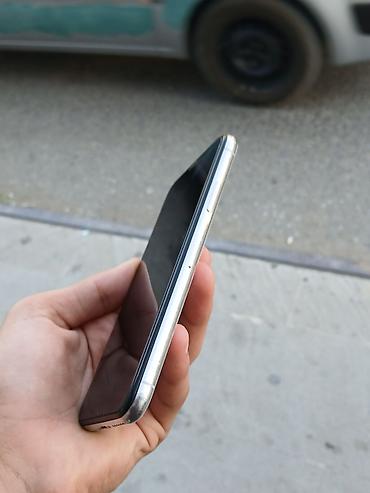 Apple iPhone: IPhone X, Gümüşü, Face ID — 8