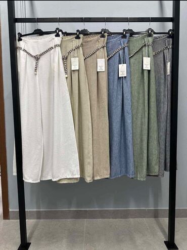 letnje suknje za punije: Suknja pantalone 

3200 din🌹
sv