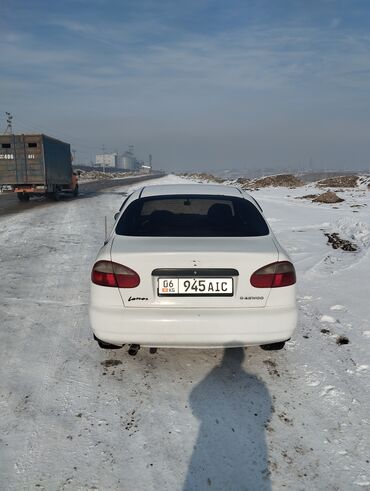 Daewoo: Daewoo Lanos: 1999 г., 1.5 л, Механика, Бензин, Бус