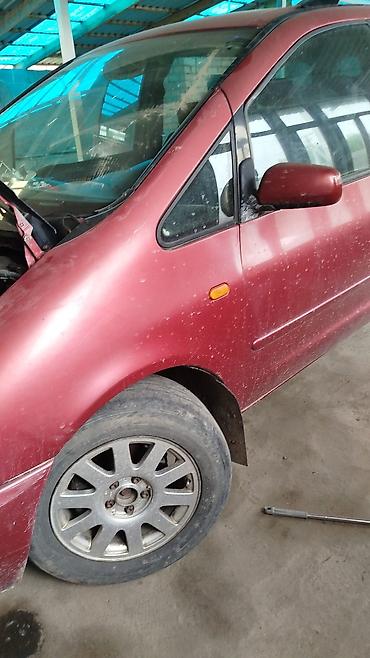 Унаа сатуу: Volkswagen Sharan: 1999 г., 1.8 л, Кол менен иштөөчү, Бензин, Вэн/Минивэн — 4