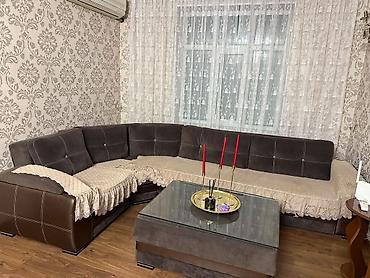 Künc divan satılır. Jurnalni daxildir. Qiymət 650 azn. Hər iki tərəfi