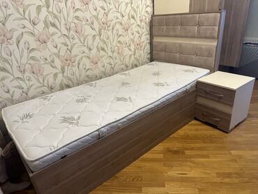 Çarpayılar: İşlənmiş, Təknəfərlik çarpayı, Bazalı, Matras ilə, Siyirməsiz, Azərbaycan