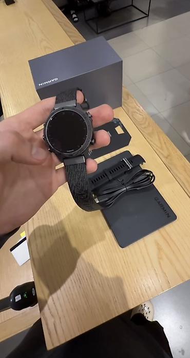 Garmin COMMANDER Gen2 Carbon edition Премиум часы от фирмы Garmin