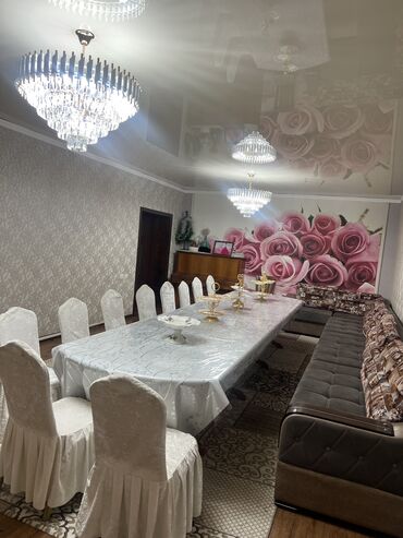 продам дом в рассрочку в бишкеке: 150 м², 5 комнат, Утепленный, Евроремонт, Парковка