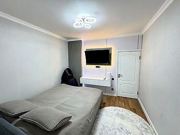 Продажа квартир: 2 комнаты, 54 м², 7 мкр 106 серия улучшенная, 3 этаж, Евроремонт — 10