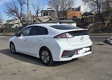 хендай ионик: Hyundai Ioniq: 2020 г., 1.6 л, Гибрид, Лифтбек — 9