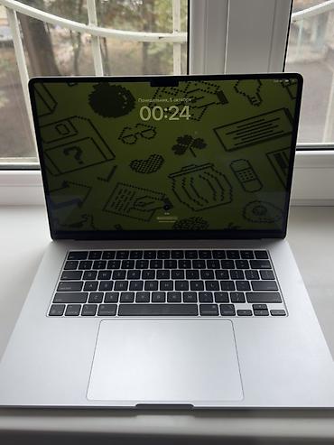 Ноутбуки Apple (MacBook): Продаю MacBook Air 15″ 2025 года на чипе Apple M4. • SSD: 512 ГБ • — 2