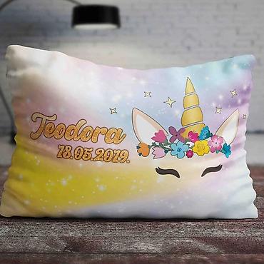 Jastuci: Dimenzije jastuka 45x32 su 1999 din i 32x32 su 1999 din. Dizajn na lalafo.rs — 52 Jastuci: Dimenzije jastuka 45x32 su 1999 din i 32x32 su 1999 din. Dizajn — 52