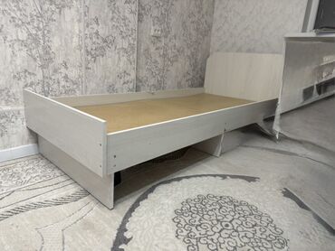 узкие прикроватные тумбочки ширина 30: Односпальная кровать без матраса. - Размер спального места