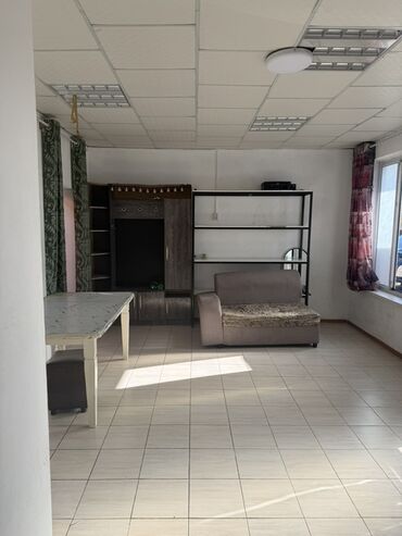 дом заря новопавловка ата журт аренду дом: Комната Сдаётся светлое помещение open-space с панорамными окнами