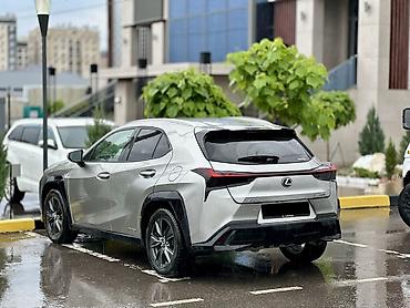 lexus ux250h: Lexus UX: 2019 г., 2 л, Вариатор, Гибрид, Внедорожник — 4