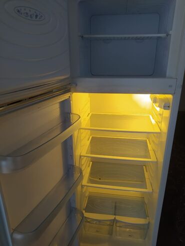 Техника для кухни: Холодильник Айсберг, Двухкамерный