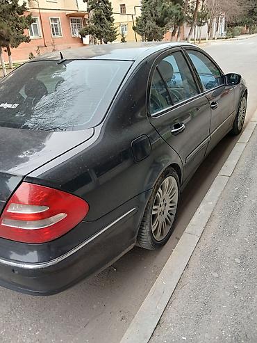 qazel kapotu: Mercedes-Benz E-Class: 1.8 l | 2006 il Sedan — 2