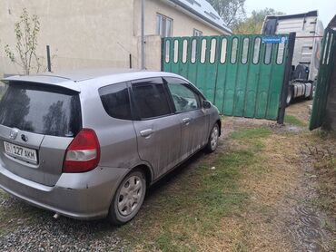 коробка на цивик: Honda Fit Aria / Honda City (седан-хэтч, поколение GD) на фото. -