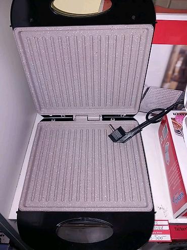 auto radio: Keno Eternity aparat za sendviče – 4 parčeta, 1400 W - Snaga: 1400 W — 1