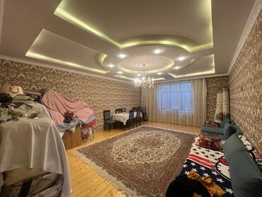 azadliq metrosu yaxinliginda satilan evler: Binəqədi qəs. 5 otaqlı, 180 kv. m, Yeni təmirli