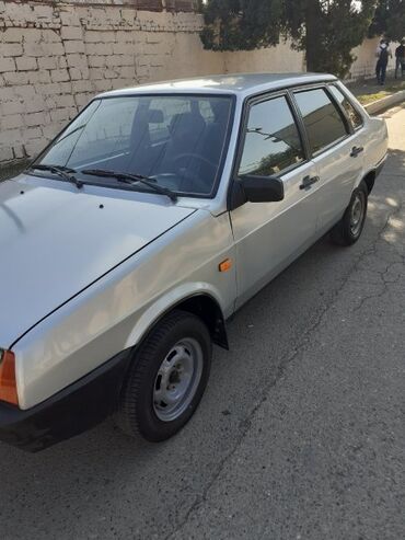 VAZ (LADA): VAZ (LADA) 21099: 1.5 l | 1997 il 51548 km Sedan — 2