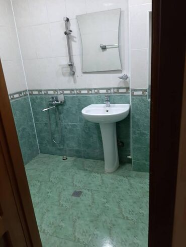 Köhnə tikili: Bakı, 4 otaqlı, Köhnə tikili, m. Əhmədli, 110 kv. m -da lalafo.az — 20 Köhnə tikili: Bakı, 4 otaqlı, Köhnə tikili, m. Əhmədli, 110 kv. m — 20