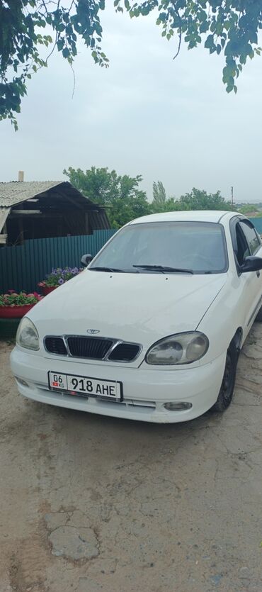меняю на недвижимость: Daewoo Lanos: 1998 г., 1.5 л, Механика, Бензин, Седан