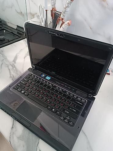 Ноутбук Sony VAIO - Экран: компактный, с HD‑веб‑камерой (наклейка HD