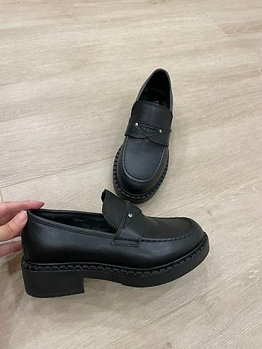 стельки кожаные: Женские лоферы L’ESTROSA, Made in Italy. - Цвет: черный - Материал — 2