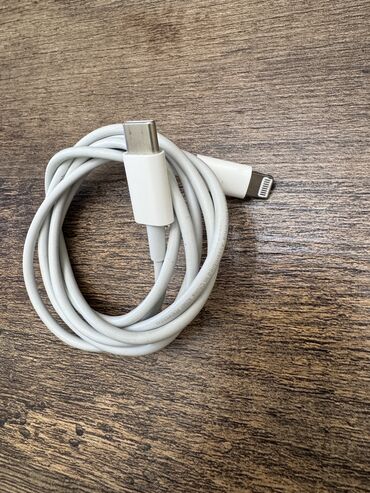 кабель для айфона: IPhone lighting cable original