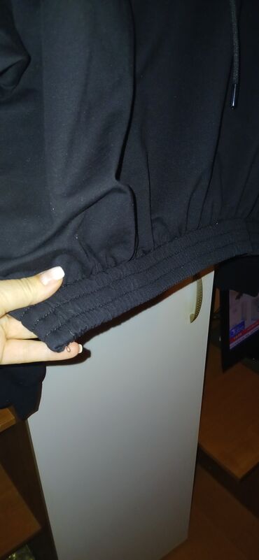 Zimske jakne: Zimski komplet odeće – tri gornja komada 1) Crna zimska jakna do kuka — 7