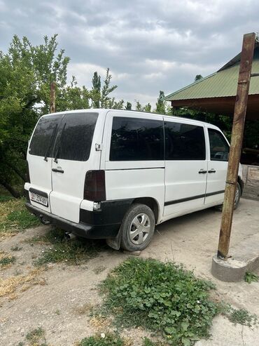 Автобусы и маршрутки: Автобус, Mercedes-Benz, 2003 г., 2.2 л, до 15 мест