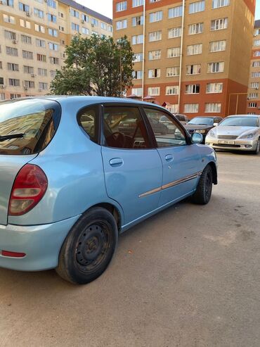 авто до 120000: Daihatsu Sirion: 2003 г., 1 л, Автомат, Бензин, Хэтчбэк