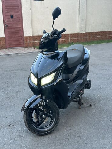 купить скутер в китае: Скутер M8, 150 куб. см, Бензин, Колдонулган