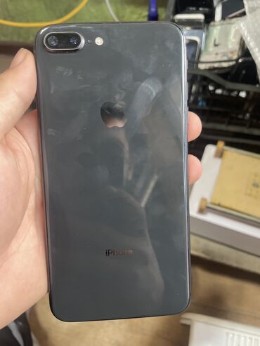 Apple iPhone: IPhone 8 Plus, Б/у, 64 ГБ, Черный, Чехол, 100 %