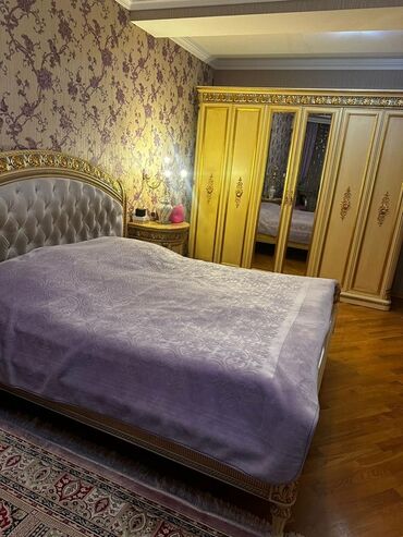 Qonaq otağı dəstləri: İşlənmiş — 6