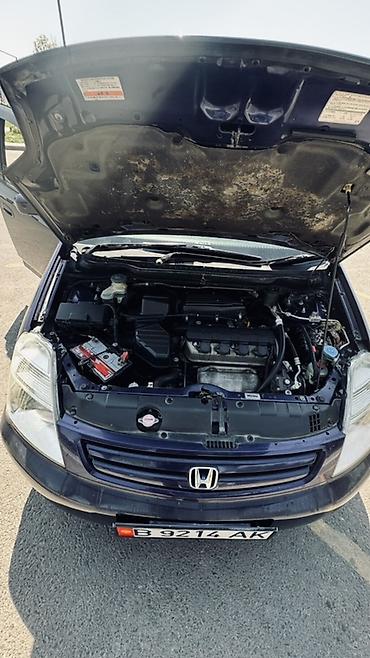 чехлы на 7: Honda Stream: 2001 г., 1.7 л, Автомат, Бензин, Хэтчбэк — 10