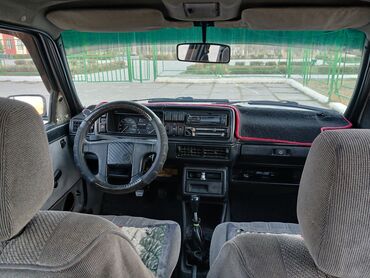 талас авто гольф: Volkswagen Jetta: 1991 г., 1.8 л, Механика, Бензин, Седан